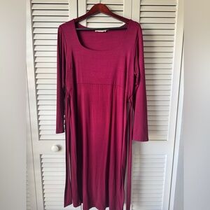Raspberry/garnet maternity dress